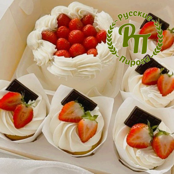 Бенто торт и капкейки «Клубничка моя»