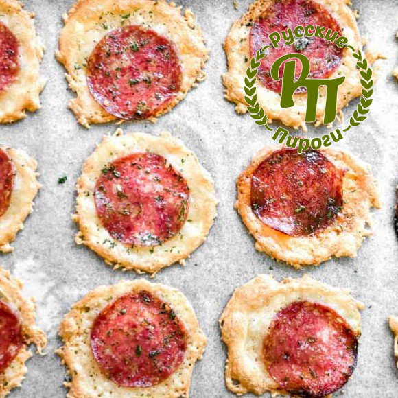 Чипсы из пармезана и чоризо