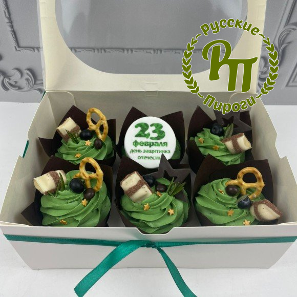 Капкейки "23 февраля" с печеньем