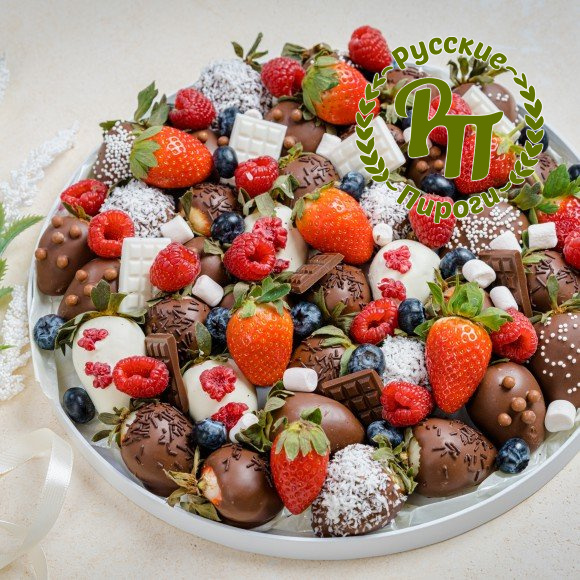 Набор ягодно-клубничный микс "Облачко"