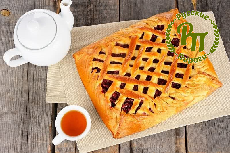 Пирог с клубникой