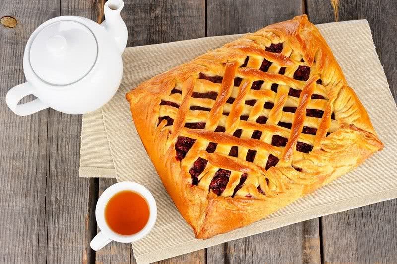 Пирог с клубникой