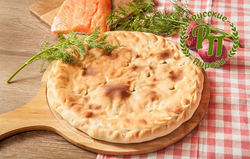 Пирог с красной рыбой и шпинатом