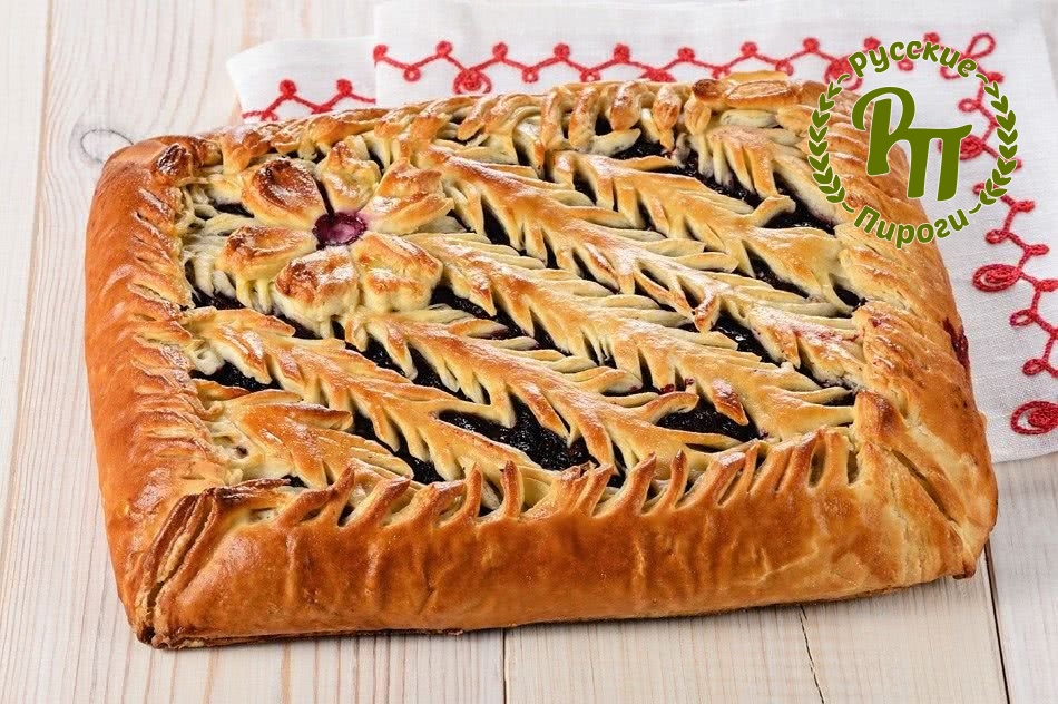 Пирог с лесными ягодами