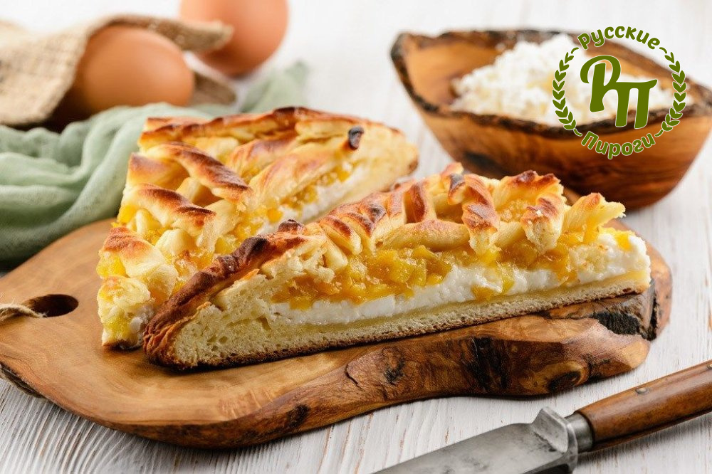 Пирог с персиком и творогом