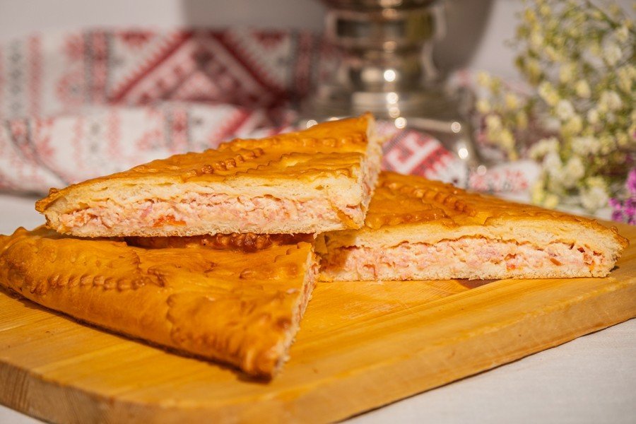 Пирог с ветчиной и сыром