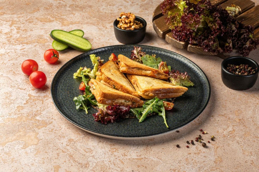 Теплый сэндвич по-грузински