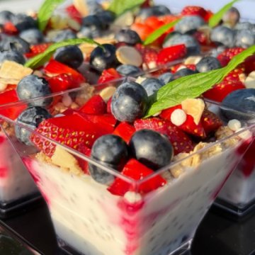 Ягодный десерт