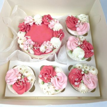 Бенто торт и капкейки «Цветочные»