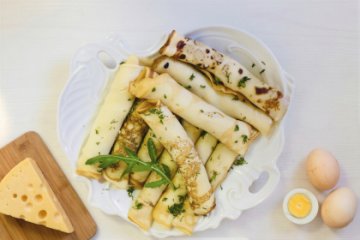 Блинчики с яйцом и сыром 10 шт