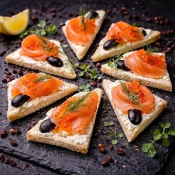 Брускетта "Лосось шеф-посола"
