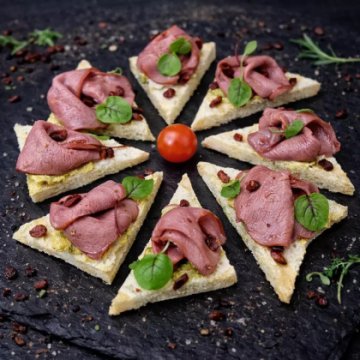 Брускетты "Копченая телятина"