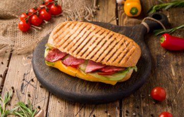 Чиабатта с салями