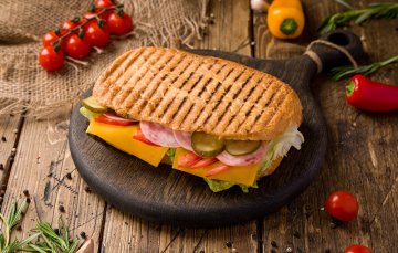 Чиабатта с ветчиной