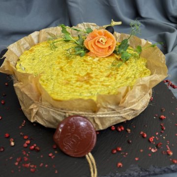 Чизкейк с горбушей су-вид и шпинатом