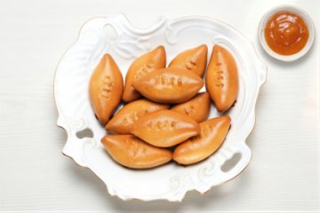 Фуршетные пирожки с абрикосовым джемом 10 шт