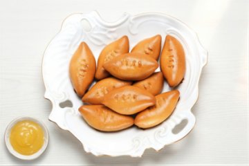 Фуршетные пирожки с лимонным конфитюром 10 шт