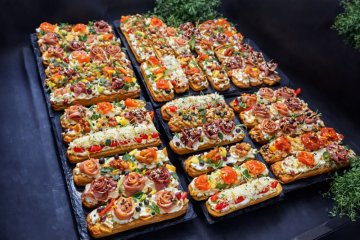 Эклеры крафт ассорти 10 шт