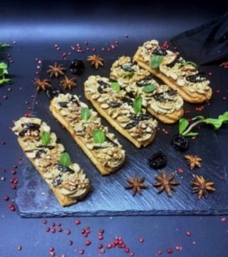 Эклеры "Печеночные с черносливом"