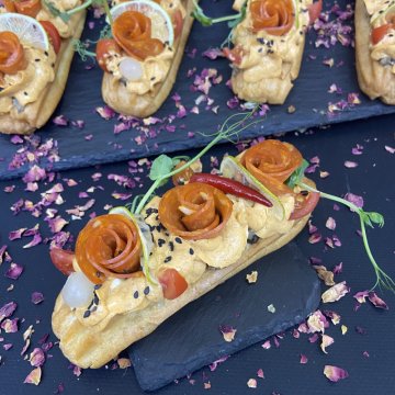 Эклеры "Том Ям Баклажан с курочкой"