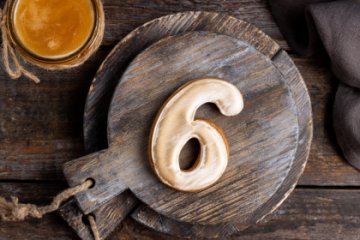 Имбирно-медовый пряник Цифра 6