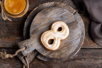 Имбирно-медовый пряник Цифра 8