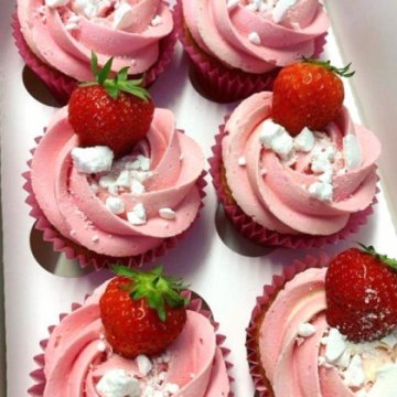 Капкейки «Клубничка»