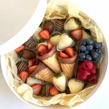 Клубника в шоколаде "Ягодное лукошко"