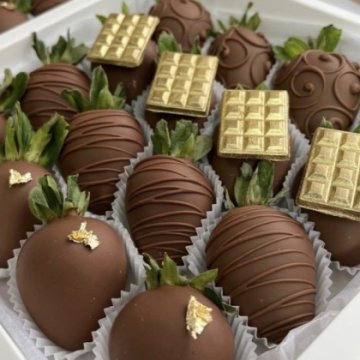 Клубника в шоколаде "Лион"