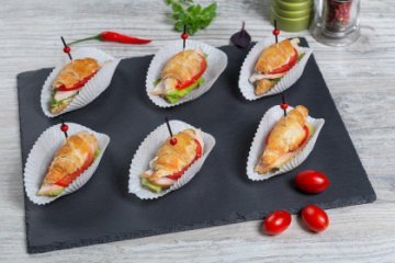 Круассаны с куриной грудкой «Тандури» 6 шт