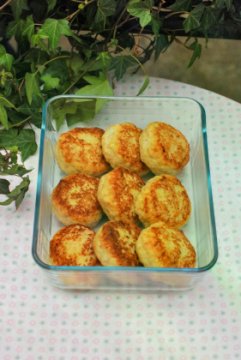 Куриные котлетки со сливочным соусом