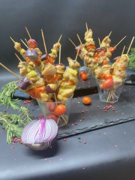 Куриные пикантные шашлычки с ананасом 