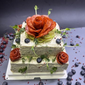 Мясной торт (два вкуса)