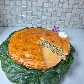 Мини-пирог со шпинатом и сыром