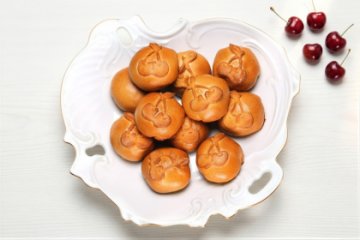 Мини-пирожки с вишней 10 шт