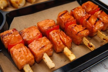 Мини-шашлык из лосося 10 шт