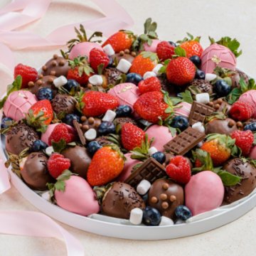 Набор "Микс-пинк из клубники в шоколаде"
