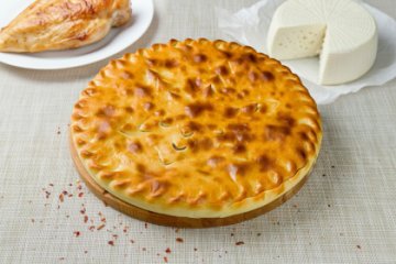 Осетинский пирог с курицей и сыром
