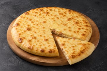Осетинский пирог с сёмгой