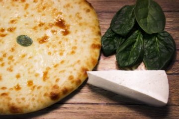Осетинский пирог со шпинатом и сыром