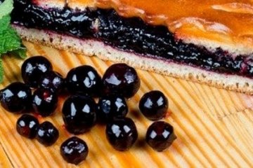 Песочный с черникой