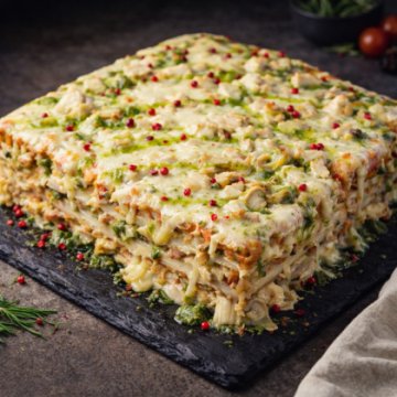 Пицца-пирог «Курочка Песто с плодами дерева Шинус»