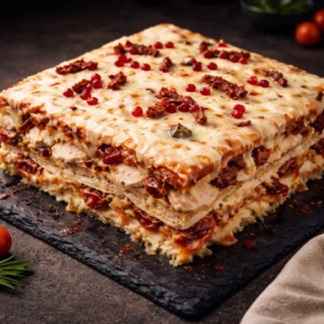 Пицца-пирог «Курочка су-вид с вяленым томатом»