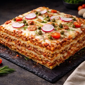 Пицца-пирог «Супер Мясной с каперсами»