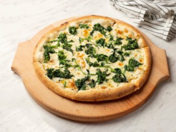 Пицца "Шпинат и сыр"