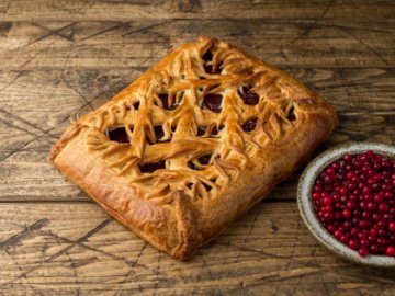 Пирог брусничный