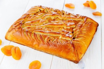 Пирог с абрикосом