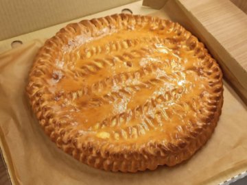 Пирог с горбушей и яйцом