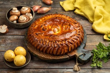 Пирог с картофелем и грибами
