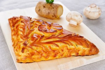 Пирог с картофелем и грибами